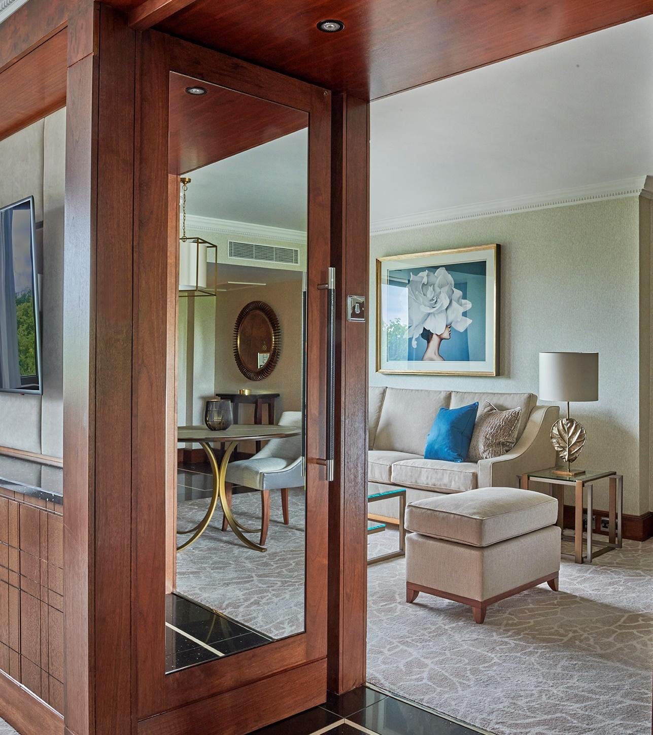 London Collection interior