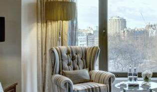 London Collection reading chair