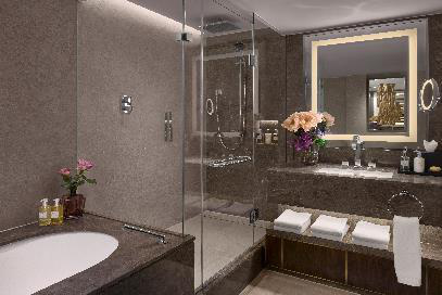 Mayfair suite living area