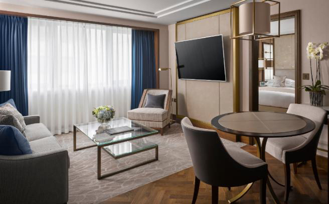 Mayfair suite living